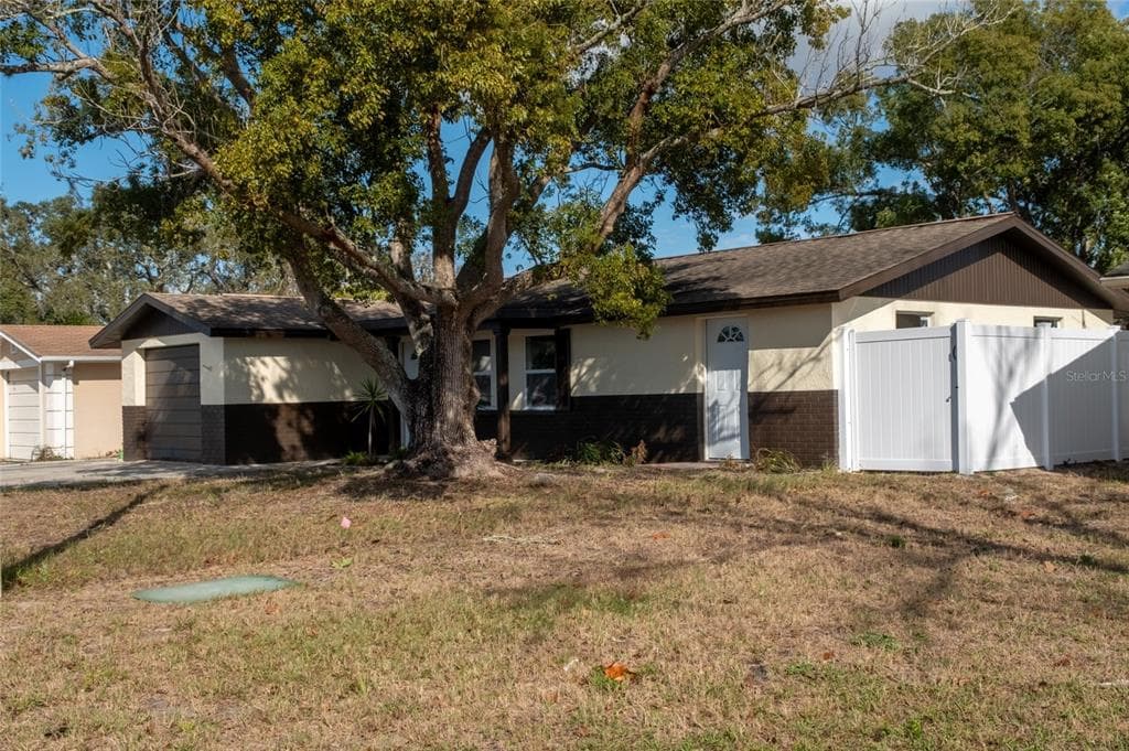 11234 ARECA DRIVE PORT RICHEY, FL 34668