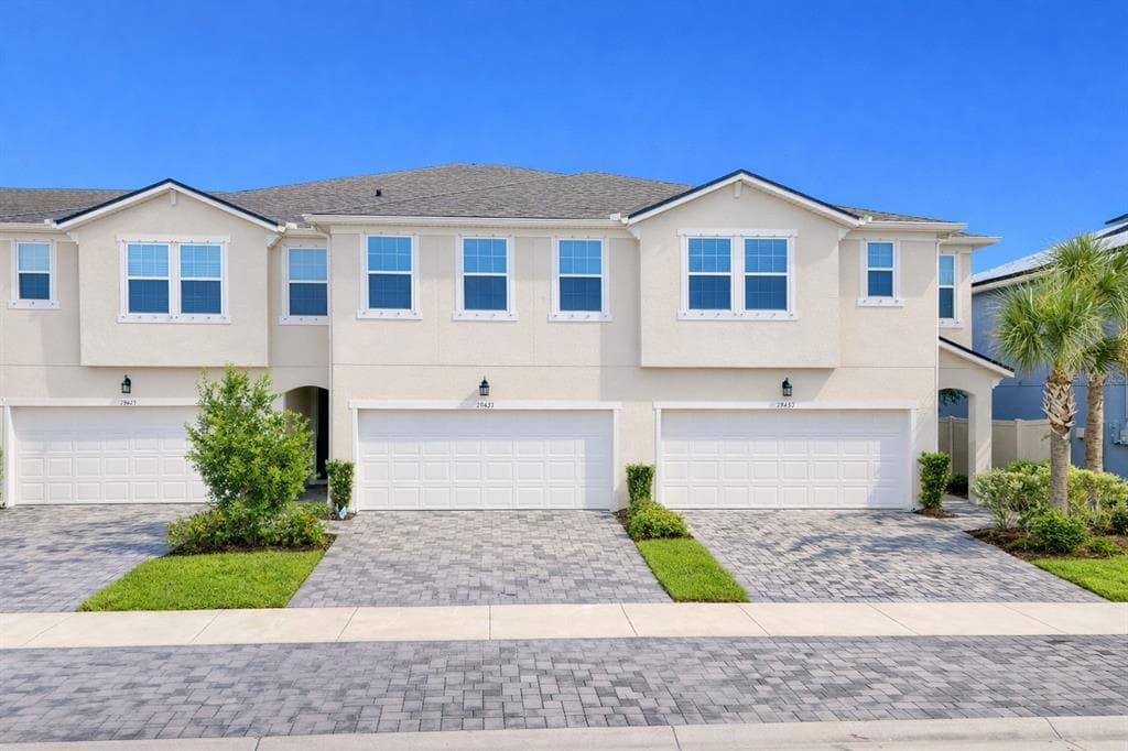 19431 MONARCH WIND WAY LUTZ, FL 33558