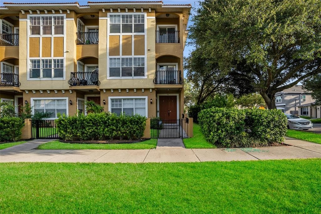 111 N ALBANY AVENUE UNIT 16 TAMPA, FL 33606