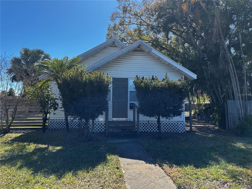 3630 38TH AVENUE N ST PETERSBURG, FL 33713