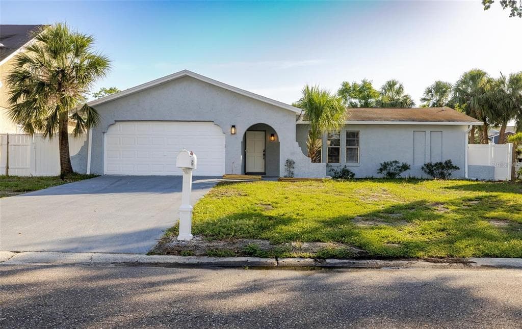 10733 DRUMMOND ROAD TAMPA, FL 33615