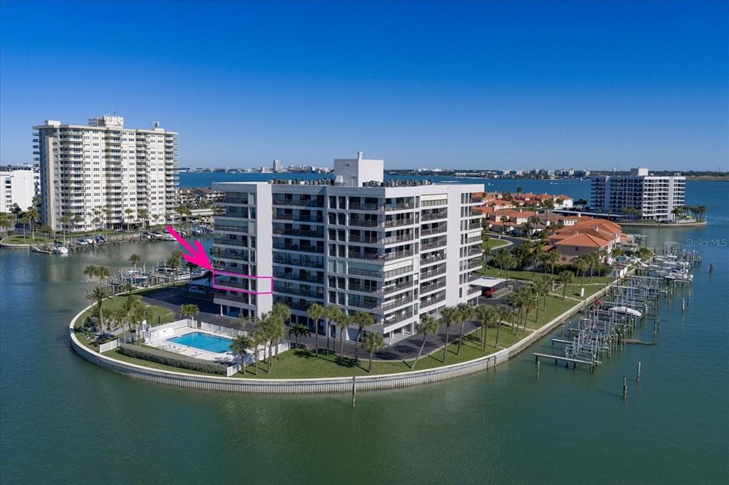 1651 SAND KEY ESTATES COURT UNIT 28 CLEARWATER BEACH, FL 33767