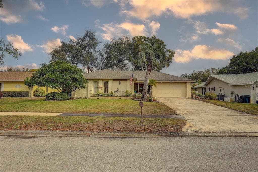 1319 GLENGARRY DRIVE
