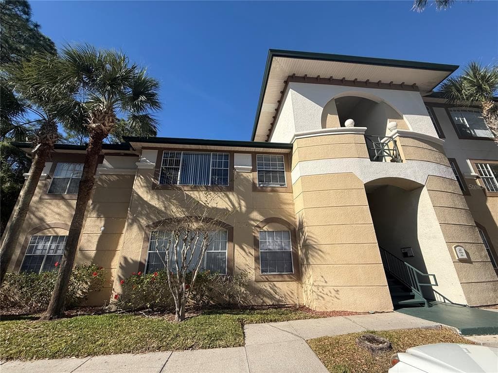 17114 CARRINGTON PARK DRIVE UNIT 207 TAMPA, FL 33647