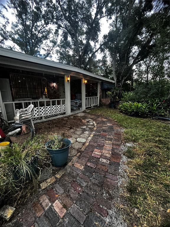 3301 W NEW ORLEANS AVENUE TAMPA, FL 33614