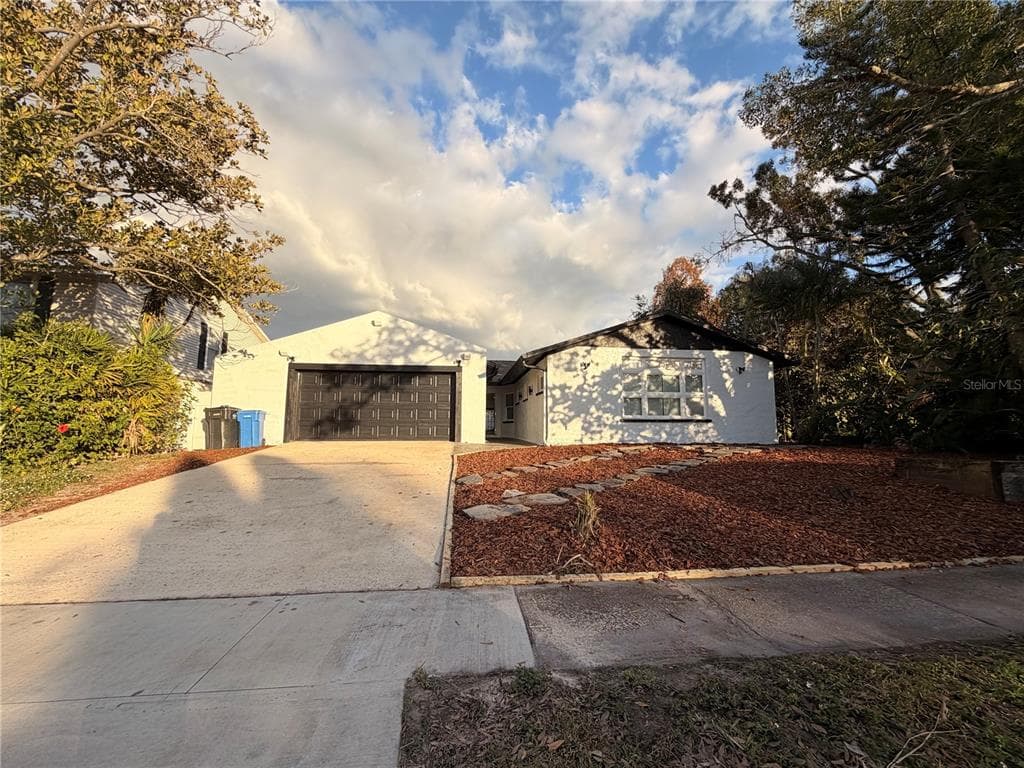 7513 RUSTIC DRIVE