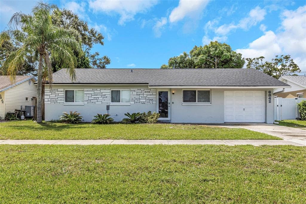 6842 62ND AVENUE N PINELLAS PARK, FL 33781
