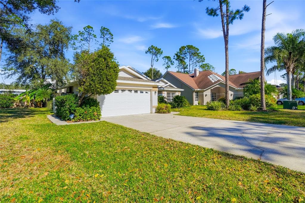 5712 WHITEBARK DRIVE WESLEY CHAPEL, FL 33543