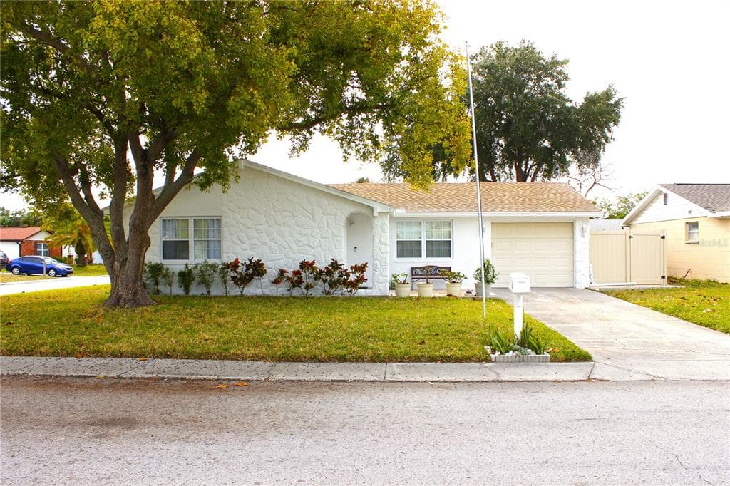6314 SEABREEZE DRIVE PORT RICHEY, FL 34668