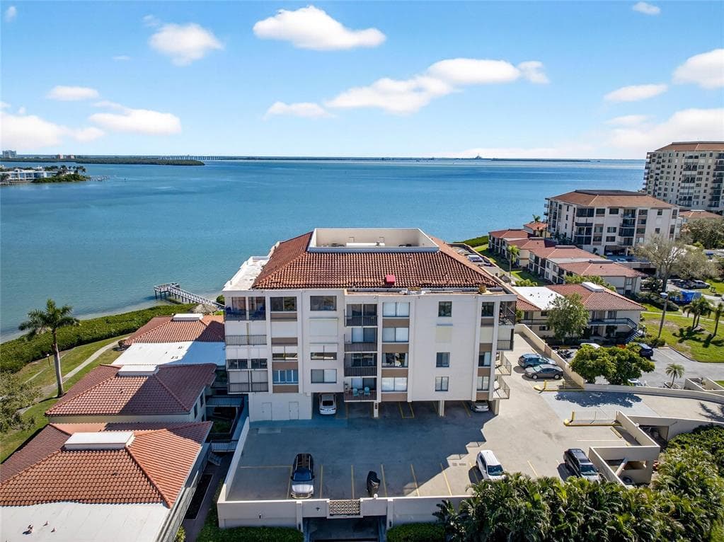 6218 PALMA DEL MAR BOULEVARD UNIT 405 ST PETERSBURG, FL 33715