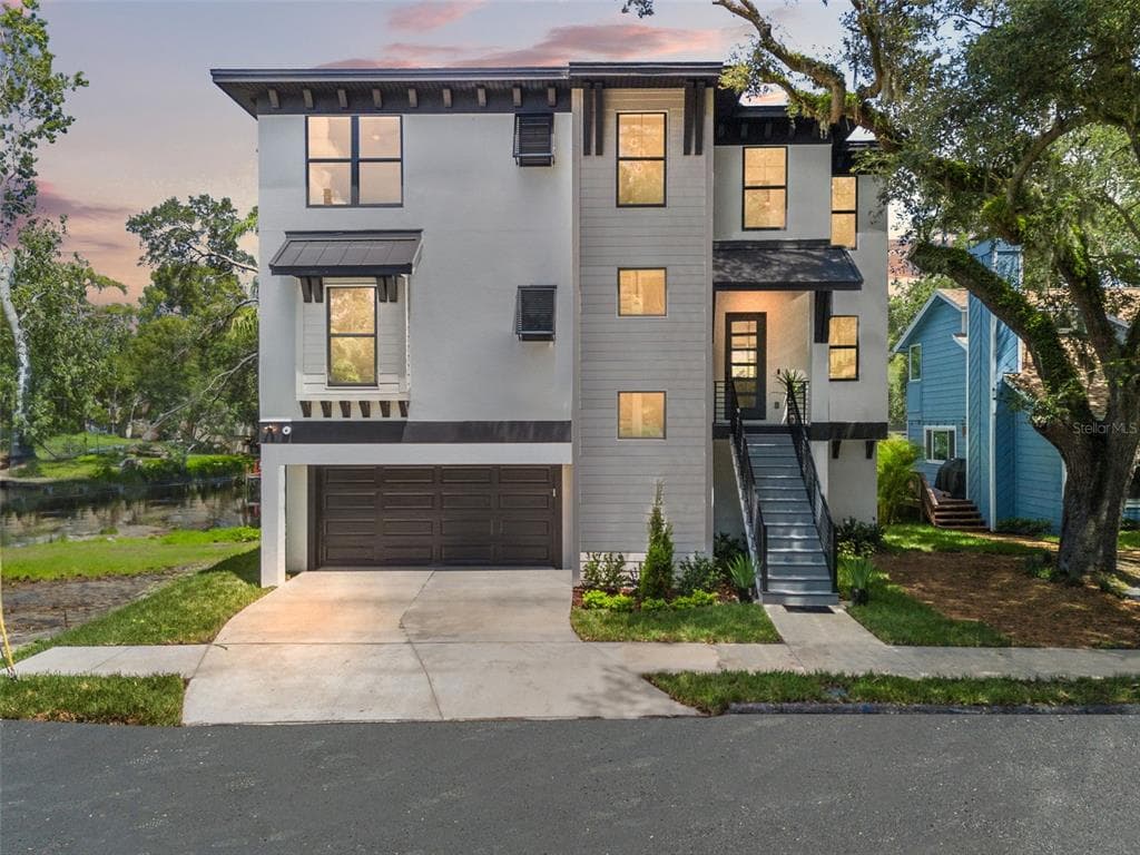 321 W HANLON STREET TAMPA, FL 33604