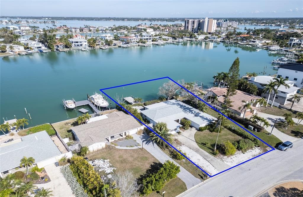 10230 TARPON DRIVE TREASURE ISLAND, FL 33706