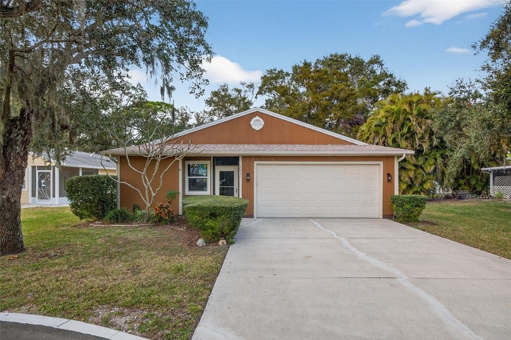 3957 BEARDED OAKS COURT SARASOTA, FL 34232