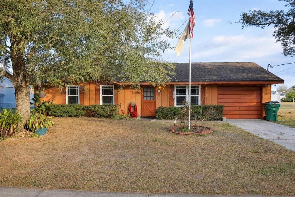 38831 NORTH AVENUE ZEPHYRHILLS, FL 33542