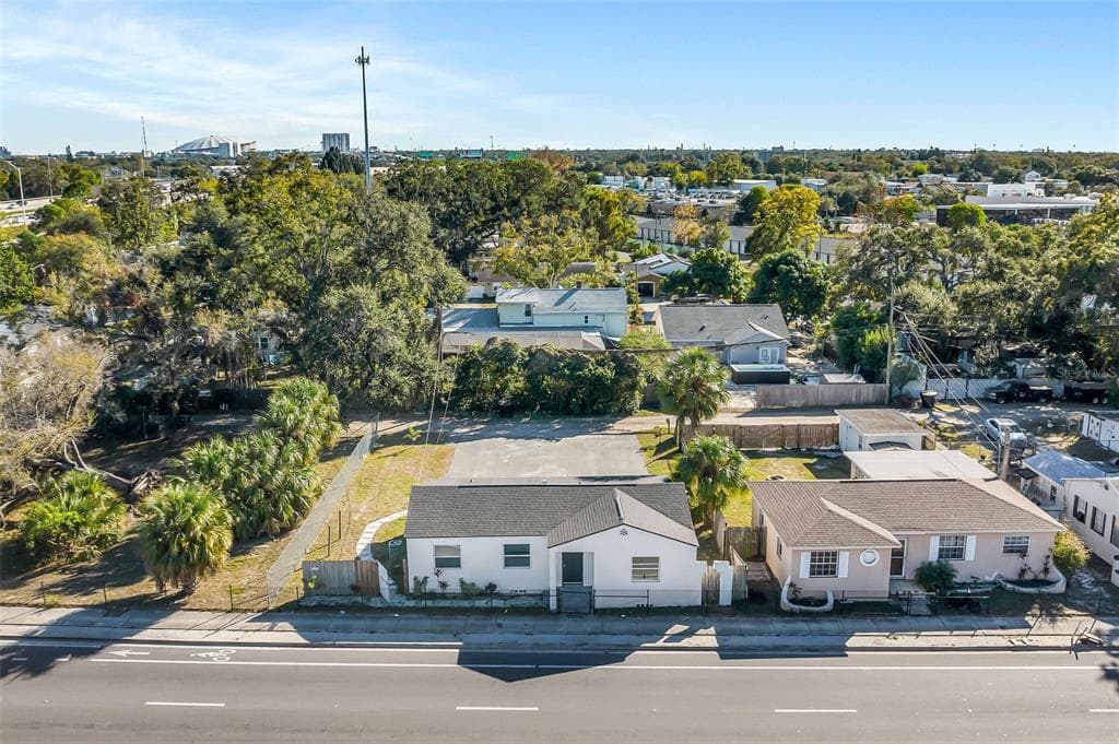 2140 22ND AVENUE N ST PETERSBURG, FL 33713