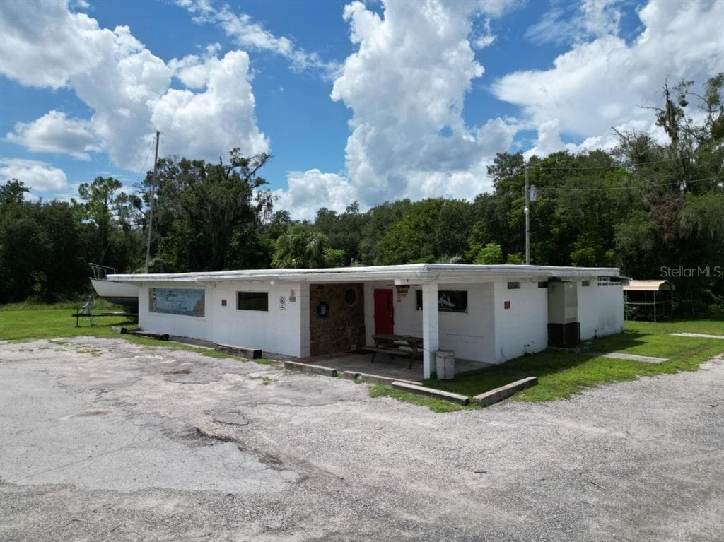 5025 TREIMAN BOULEVARD DADE CITY, FL 33523
