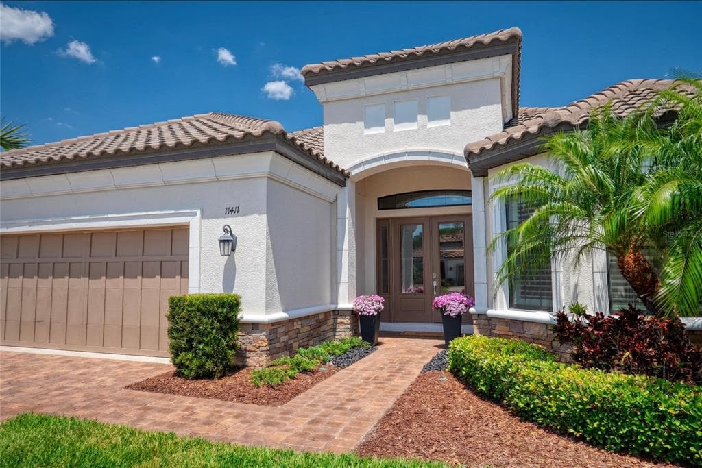 11411 JUGLANS DRIVE ODESSA, FL 33556