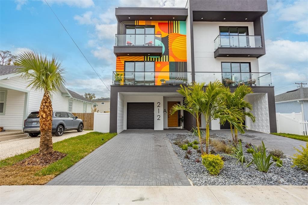 212 W EUCLID AVENUE UNIT B TAMPA, FL 33602
