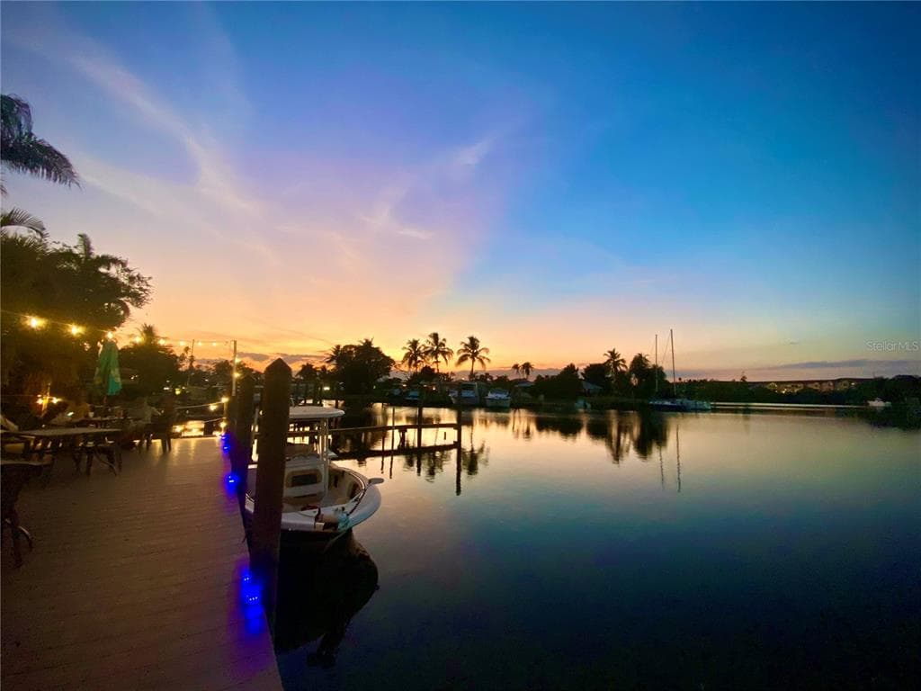 7150 N TAMIAMI TRAIL UNIT S521