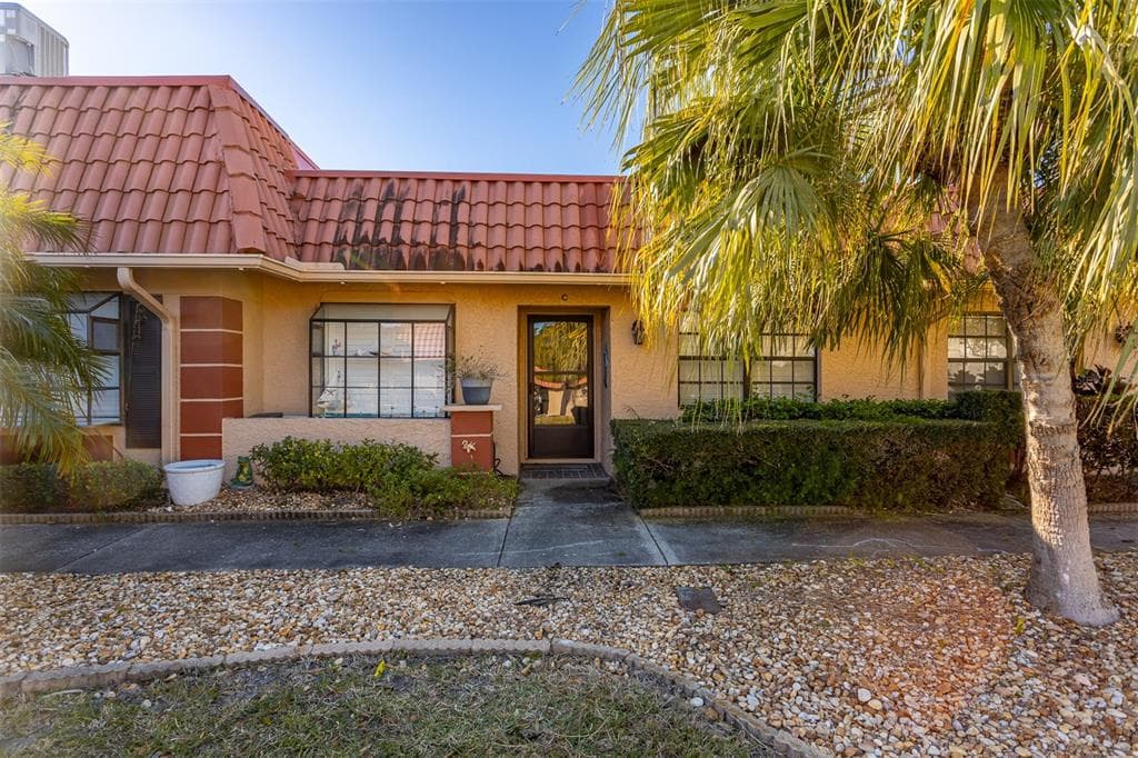 19029 US HIGHWAY 19 N UNIT 10C CLEARWATER, FL 33764