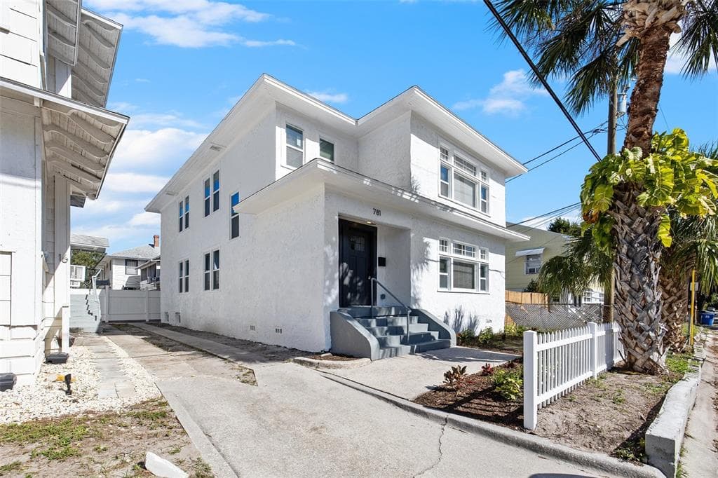 781 31ST AVENUE N ST PETERSBURG, FL 33704
