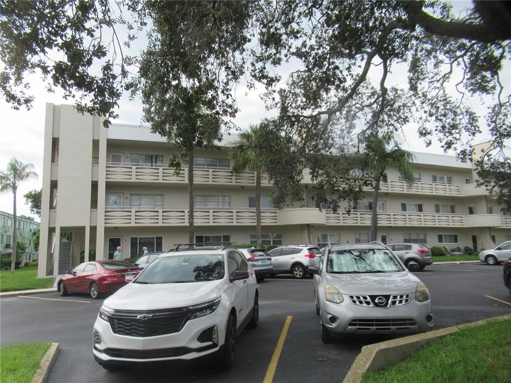 2378 ECUADORIAN WAY UNIT 42 CLEARWATER,, FL 33763