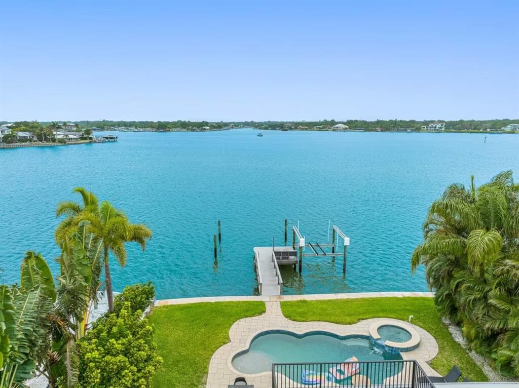 387 12TH AVENUE INDIAN ROCKS BEACH, FL 33785