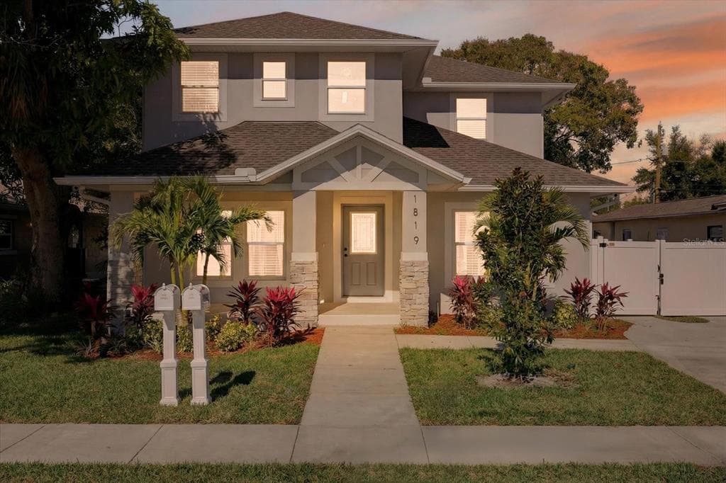 1819 13TH AVENUE S ST PETERSBURG, FL 33712