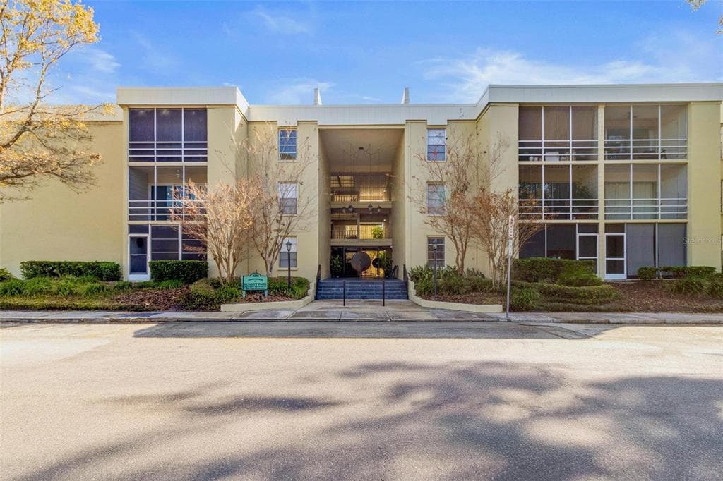 2302 S MANHATTAN AVENUE UNIT 317 TAMPA, FL 33629