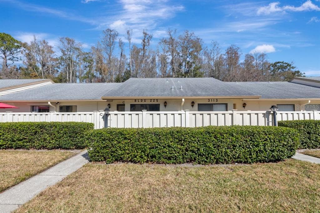 3113 LAKE PINE WAY UNIT C TARPON SPRINGS, FL 34688