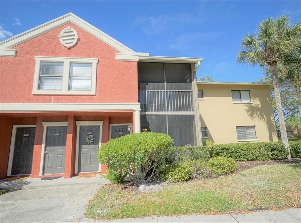 5748 BAYWATER DRIVE TAMPA, FL 33615