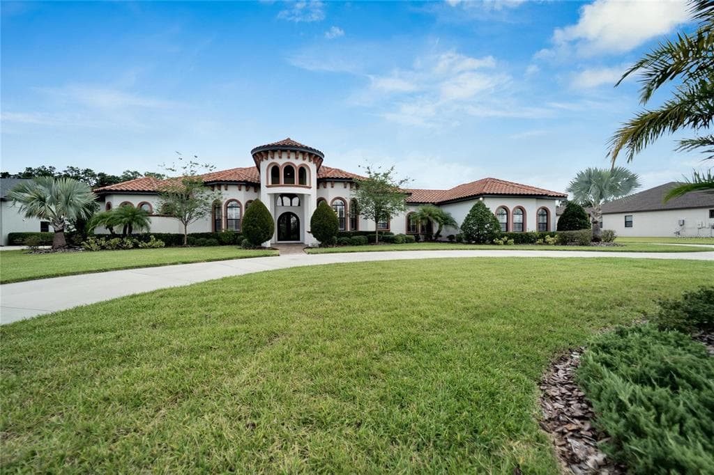 304 HAWK TALON DRIVE LITHIA, FL 33547