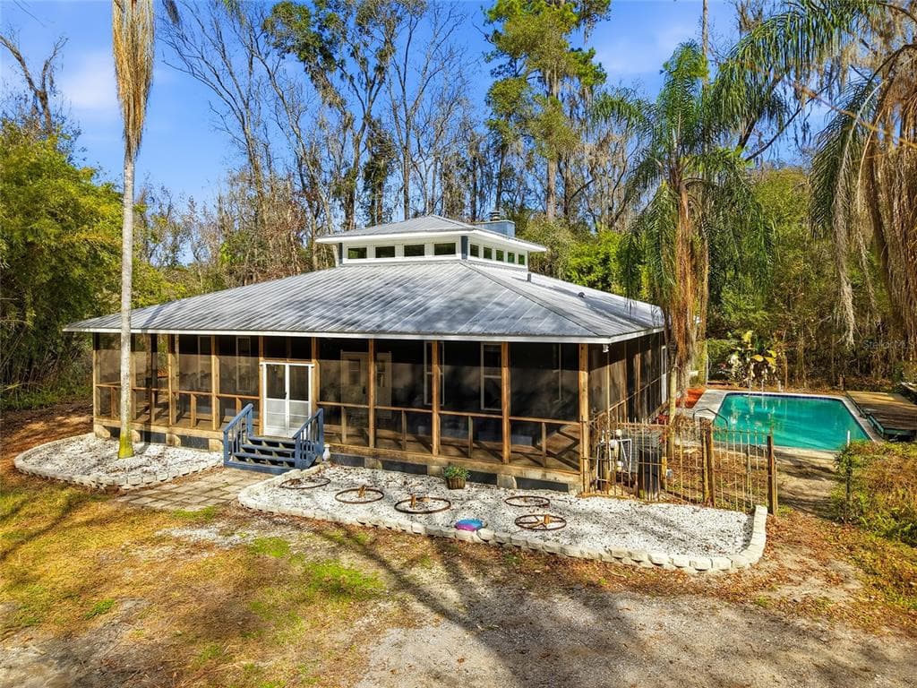 5201 NEFF LAKE RD BROOKSVILLE, FL 34601