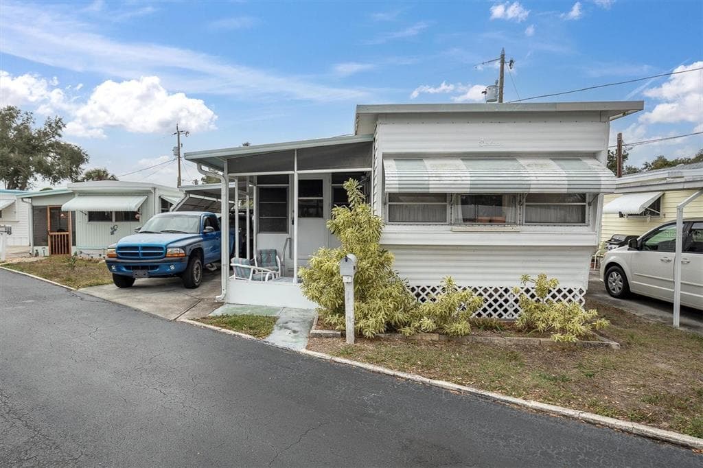 7801 34TH AVENUE N UNIT 70