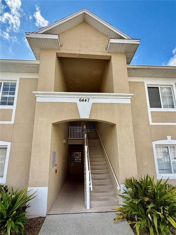 6447 CYPRESSDALE DRIVE UNIT 201