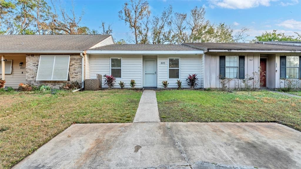 805 DARBY LANE BROOKSVILLE, FL 34601