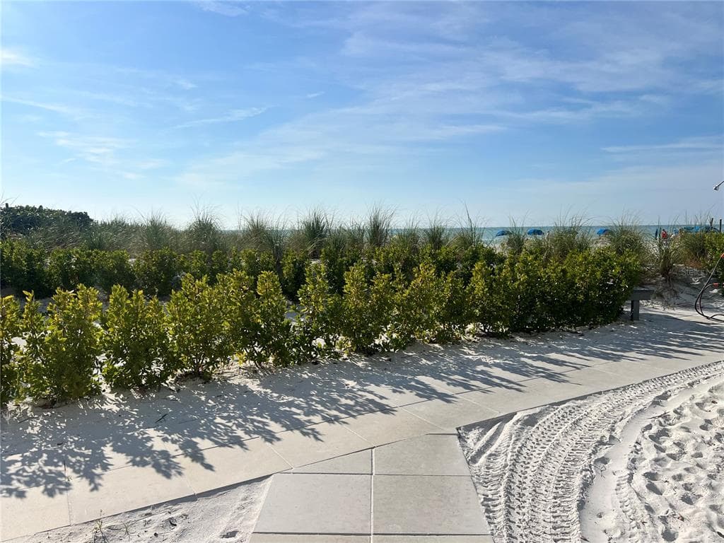 1001 POINT OF ROCKS ROAD UNIT 412