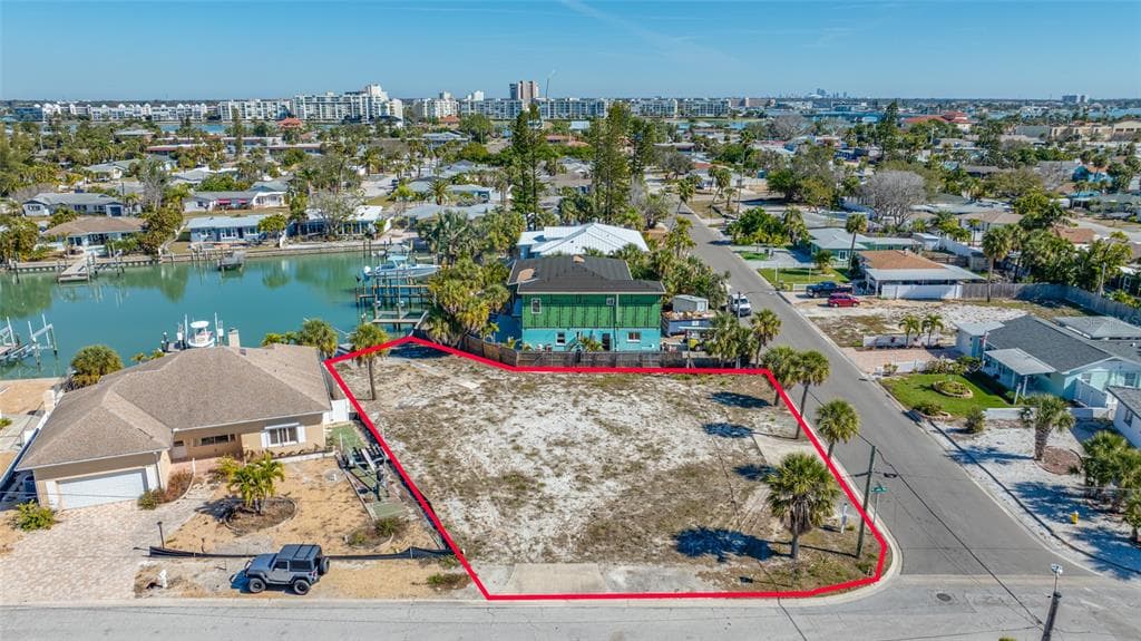 625 80TH AVENUE ST PETE BEACH, FL 33706