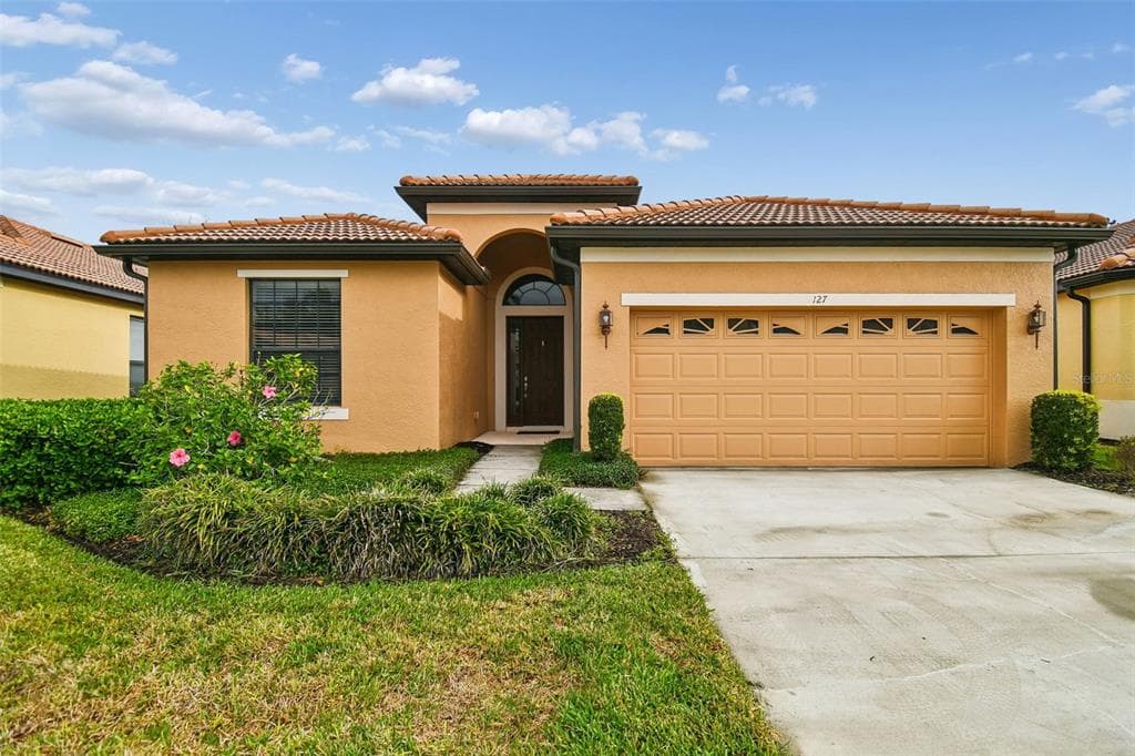 127 SILVER FALLS DRIVE