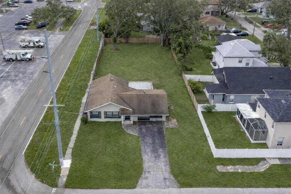 4402 W LANCASTER STREET TAMPA, FL 33616