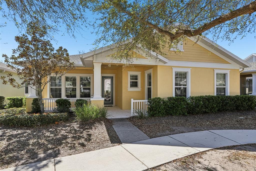 221 SUNSET CREST COURT APOLLO BEACH, FL 33572