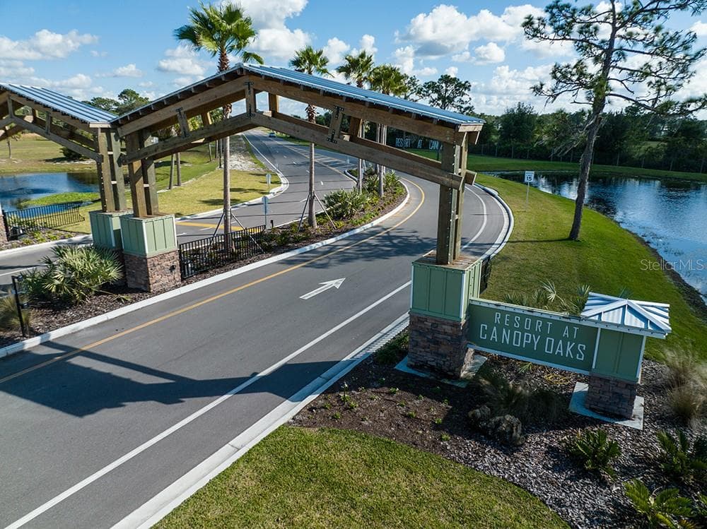 54 TIKI TURN E LAKE WALES, FL 33898