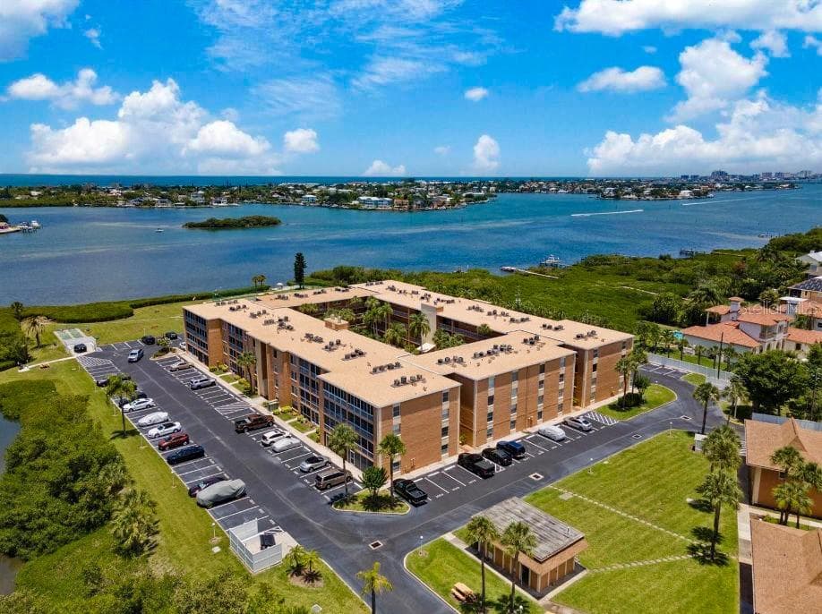 12760 INDIAN ROCKS ROAD UNIT 1110 LARGO, FL 33774