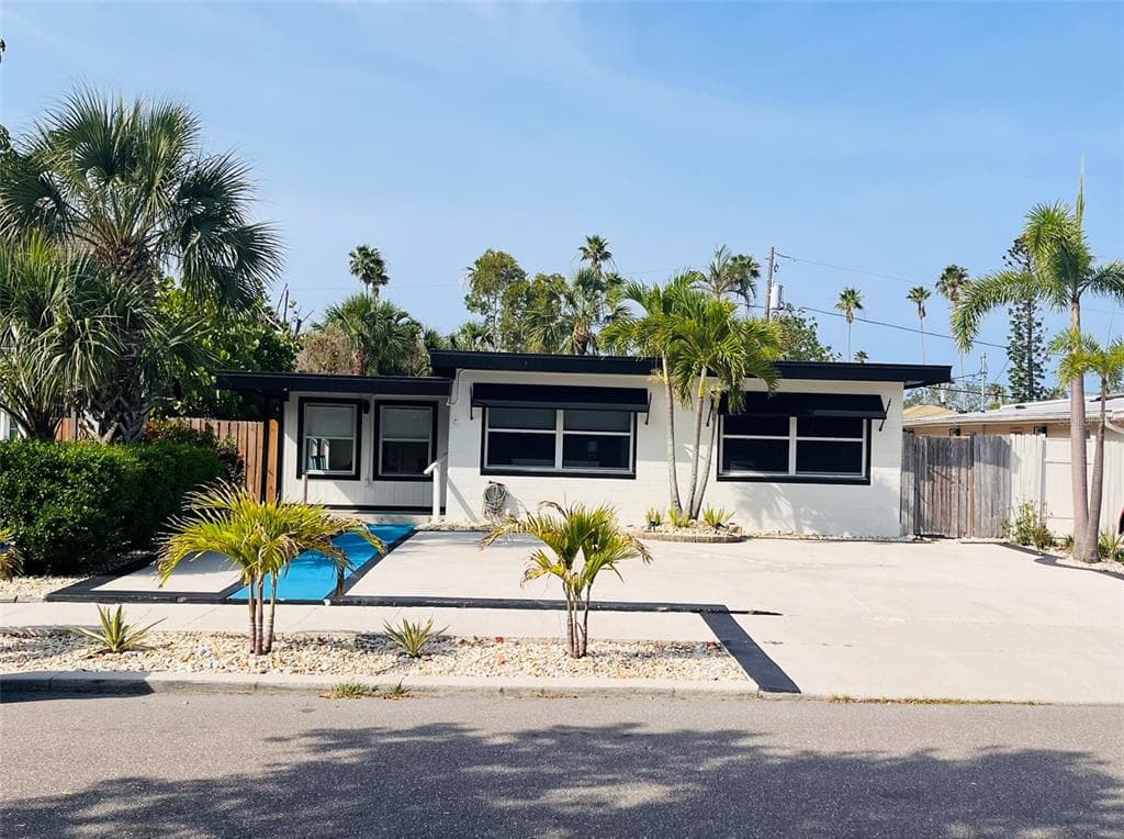 3208 E MARITANA DRIVE