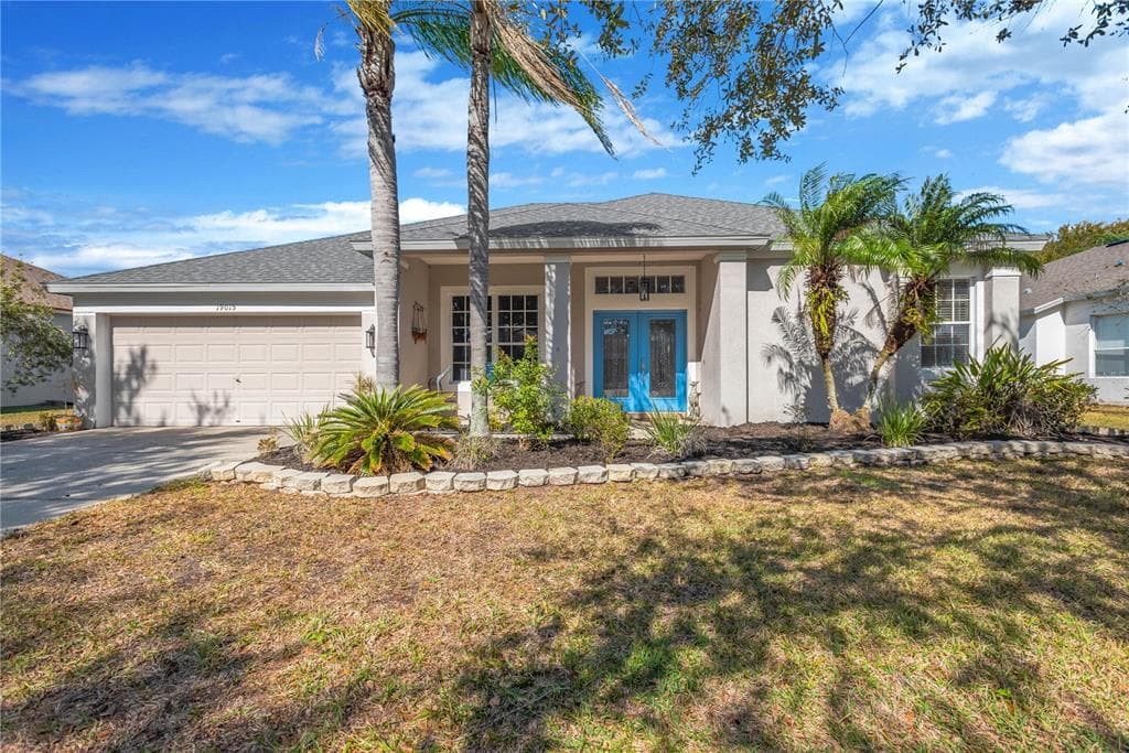 19015 FERN MEADOW LOOP