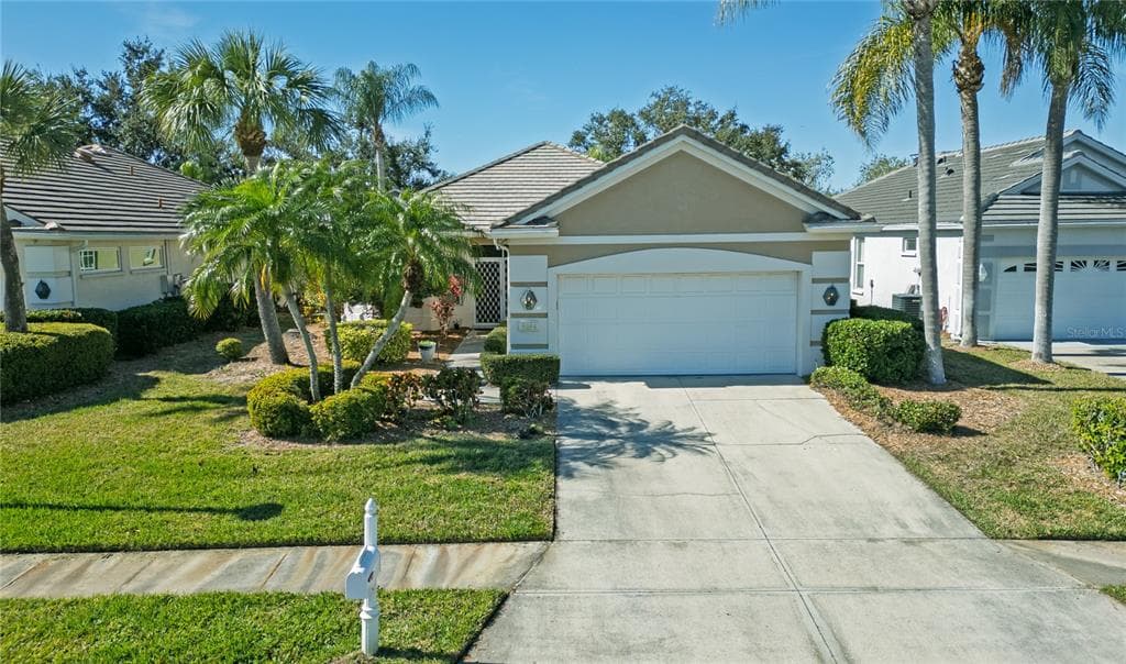 4054 CADDIE DRIVE E BRADENTON, FL 34203