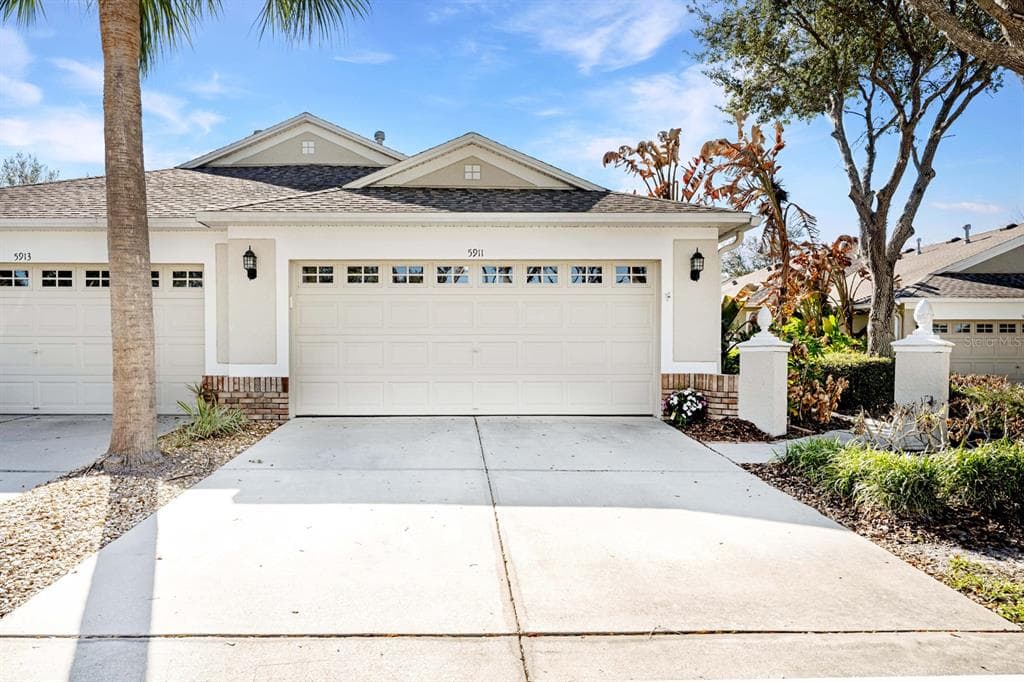 5911 PHOEBENEST DRIVE LITHIA, FL 33547