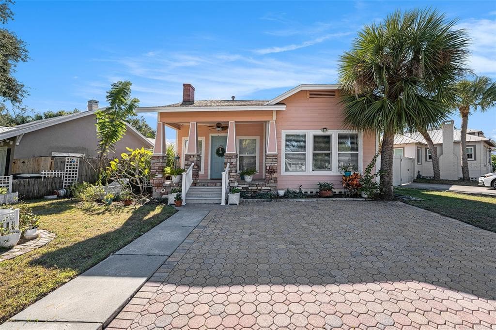 2024 OAKDALE WAY CLEARWATER, FL 33755