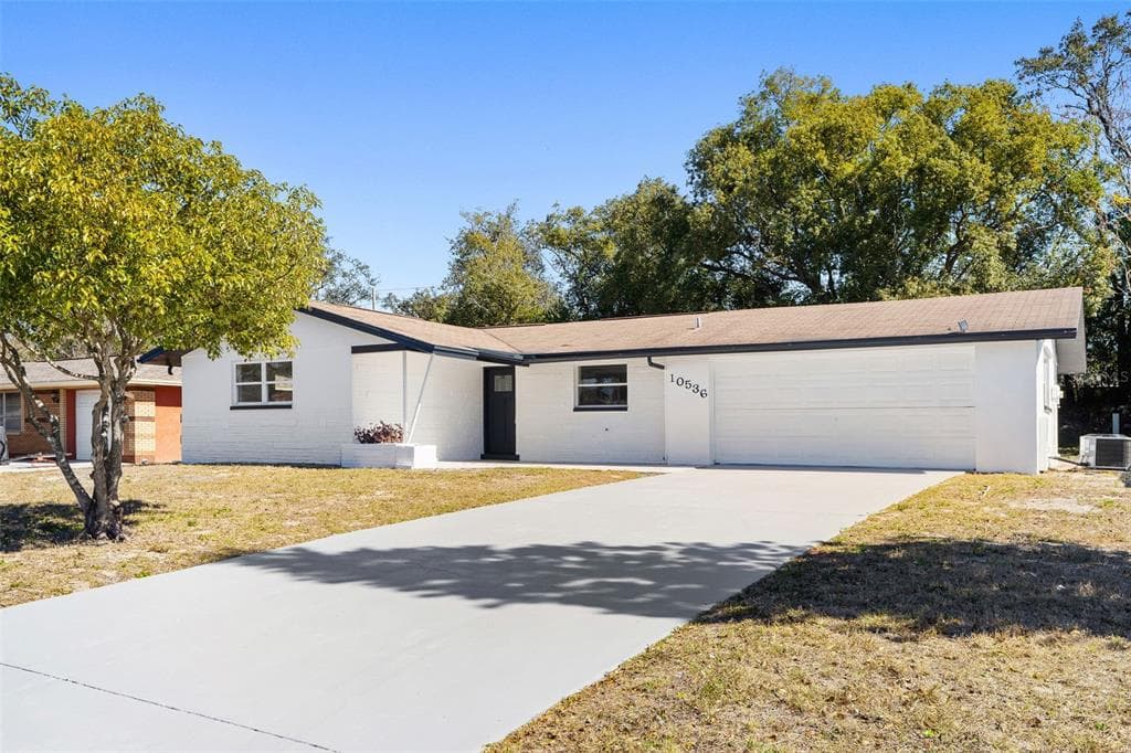 10536 LABURNUM DRIVE PORT RICHEY, FL 34668