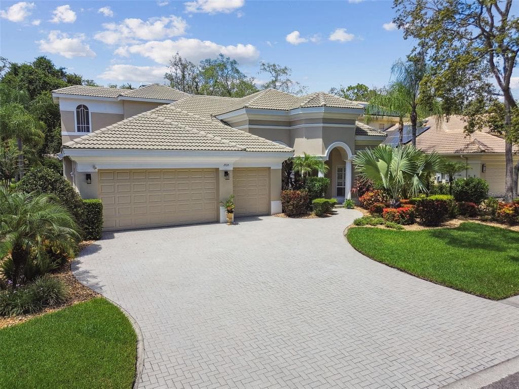 2935 GREY OAKS BOULEVARD